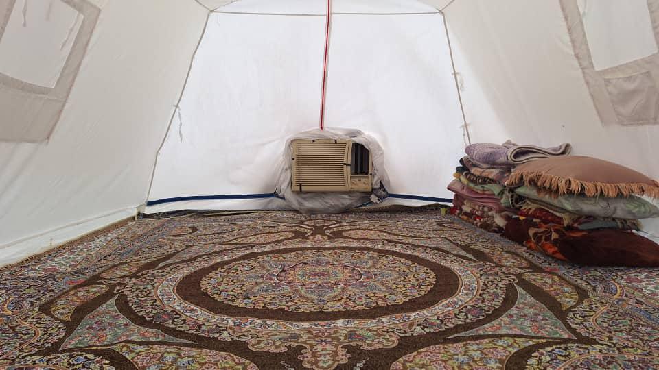 سیستان و بلوچستان حتی محروم از ثبت زلزله/ پس از 1 ماه در دمای بالای 50 درجه هنوز مردم روستای آبگاه در خیابان میخوابند سیستان و بلوچستان حتی محروم از ثبت زلزله/ پس از 1 ماه در دمای بالای 50 درجه هنوز مردم روستای آبگاه در خیابان میخوابند