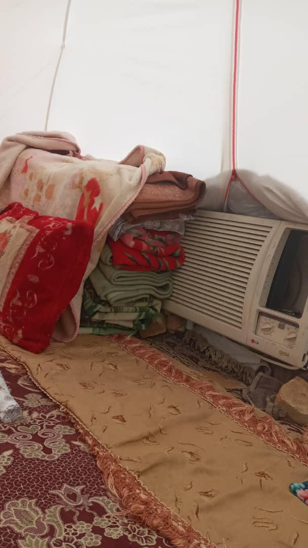 سیستان و بلوچستان حتی محروم از ثبت زلزله/ پس از 1 ماه در دمای بالای 50 درجه هنوز مردم روستای آبگاه در خیابان میخوابند سیستان و بلوچستان حتی محروم از ثبت زلزله/ پس از 1 ماه در دمای بالای 50 درجه هنوز مردم روستای آبگاه در خیابان میخوابند