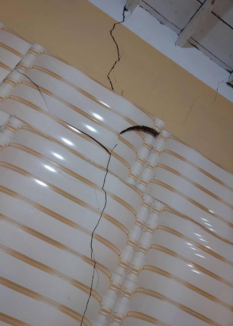 سیستان و بلوچستان حتی محروم از ثبت زلزله/ پس از 1 ماه در دمای بالای 50 درجه هنوز مردم روستای آبگاه در خیابان میخوابند سیستان و بلوچستان حتی محروم از ثبت زلزله/ پس از 1 ماه در دمای بالای 50 درجه هنوز مردم روستای آبگاه در خیابان میخوابند