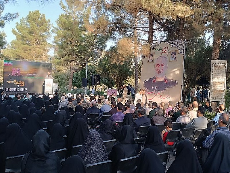 شانزدهمین یادواره شهدای وحدت در گلزار شهدای بهشت امام رضا(ع) برگزار شد شانزدهمین یادواره شهدای وحدت در گلزار شهدای بهشت امام رضا(ع) برگزار شد