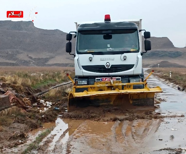 تمامی محورهای ایلام باز است / تردد در استان بدون مشکل جریان دارد