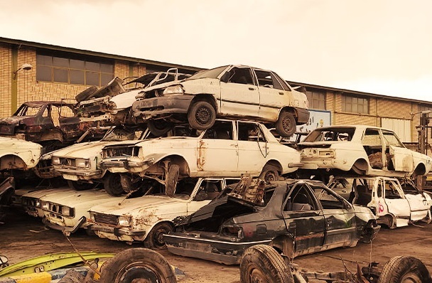 اسقاط ۳۵۰ هزار خودروی فرسوده و جایگزینی موتورسیکلتها/تصویب ساماندهی ۳۸ لکه صنعتی در دولت اسقاط ۳۵۰ هزار خودروی فرسوده و جایگزینی موتورسیکلتها/تصویب ساماندهی ۳۸ لکه صنعتی در دولت