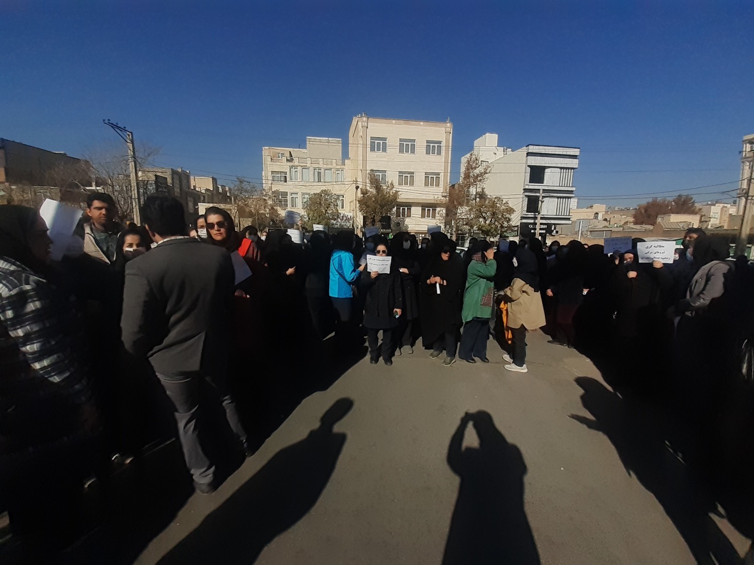 تجمع کادر بهداشت و درمان دانشگاه علوم پزشکی اراک تجمع کادر بهداشت و درمان دانشگاه علوم پزشکی اراک